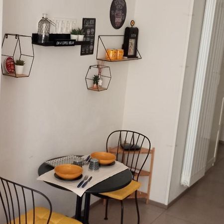 Holidaystudio Appartamento In Centro Salerno Esterno foto