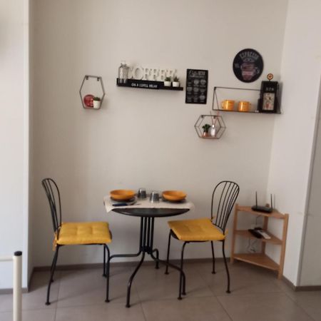Holidaystudio Appartamento In Centro Salerno Esterno foto