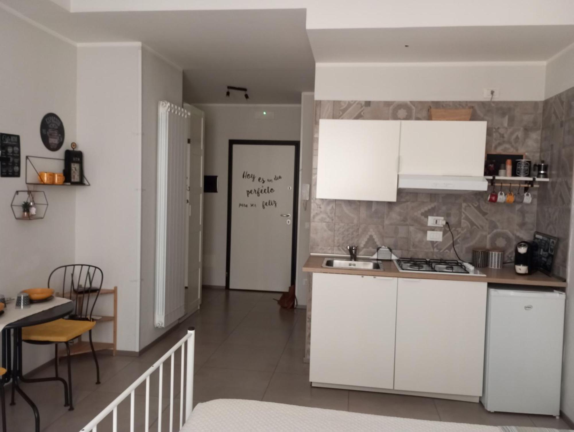 Holidaystudio Appartamento In Centro Salerno Esterno foto