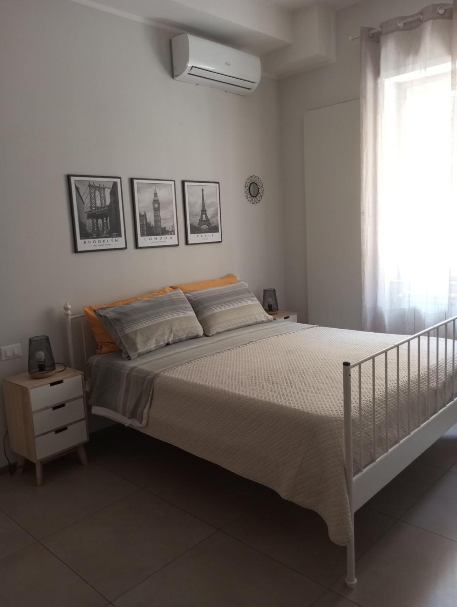 Holidaystudio Appartamento In Centro Salerno Esterno foto