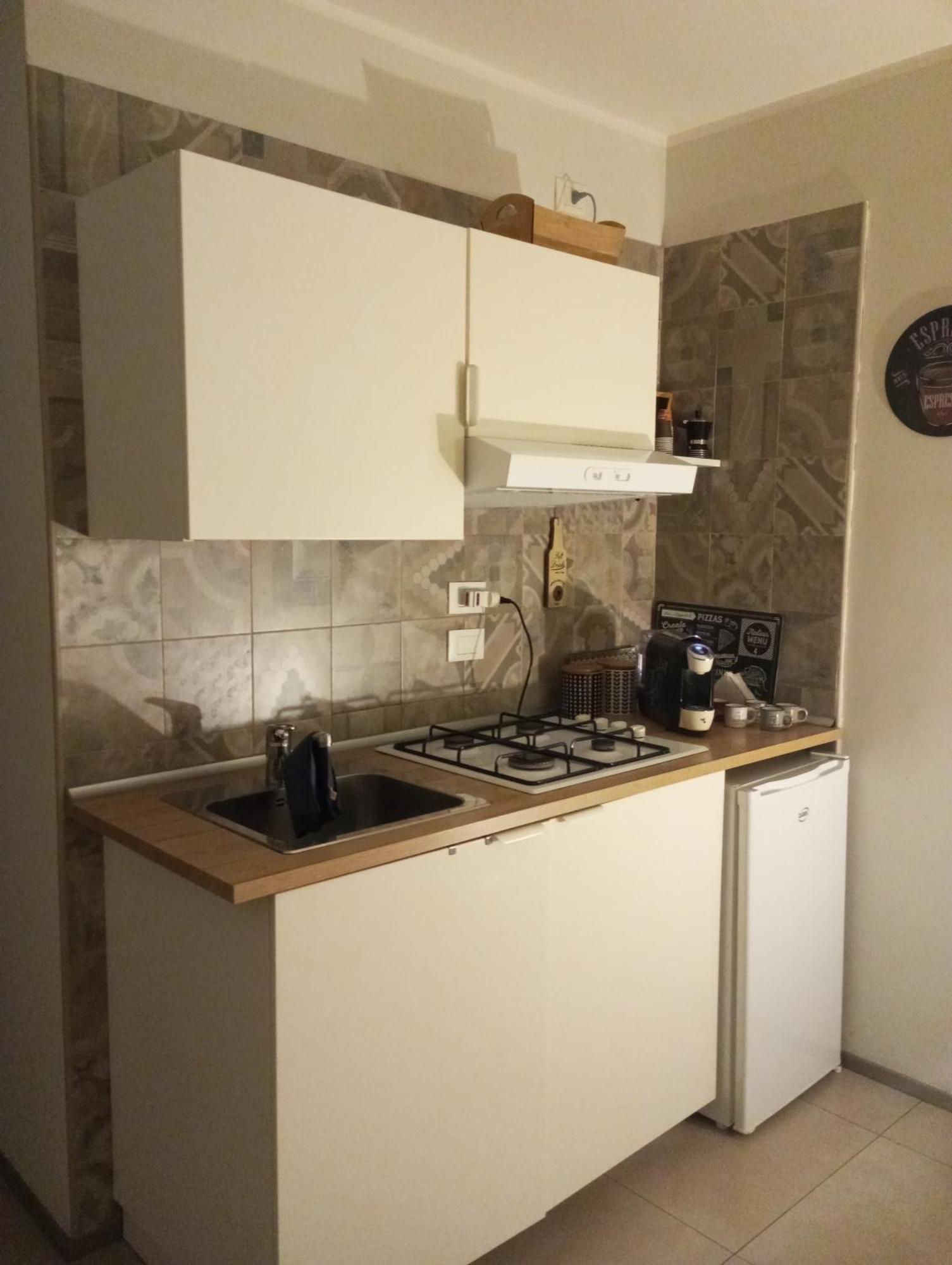 Holidaystudio Appartamento In Centro Salerno Esterno foto